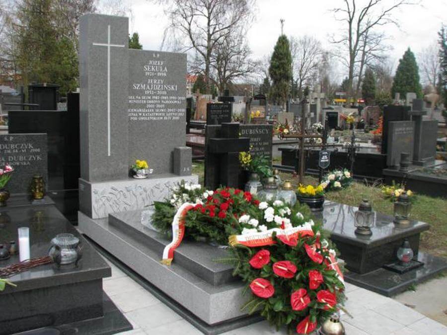 PJ47 pomnik Szmajdzinskiego